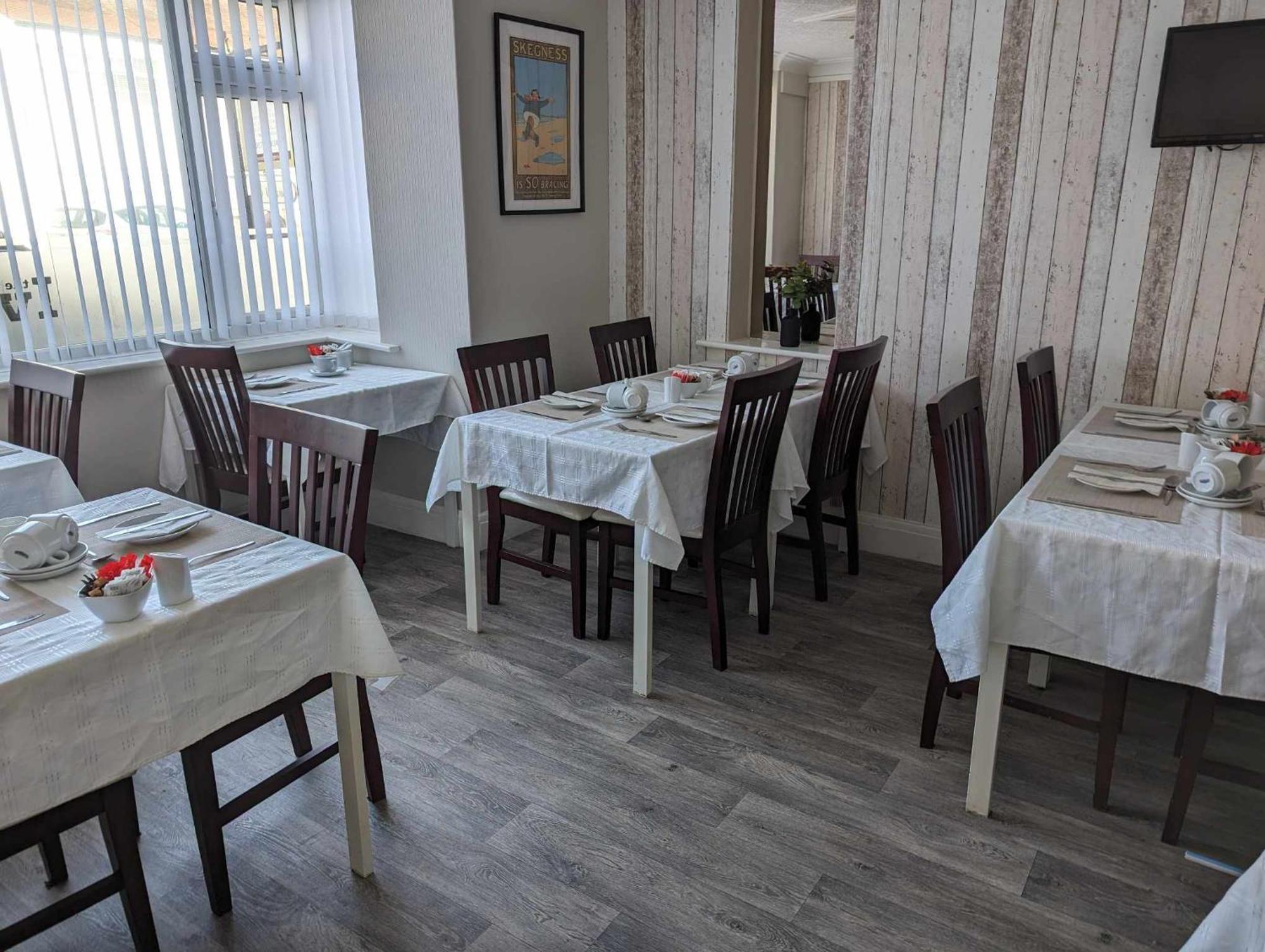 The Ivernia Hotel Skegness Eksteriør billede